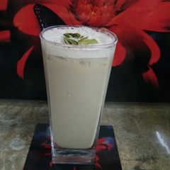A picture of Cardamom cold coffee.