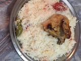 رز أبيض بالطماطم والفليفله مع الدجاج