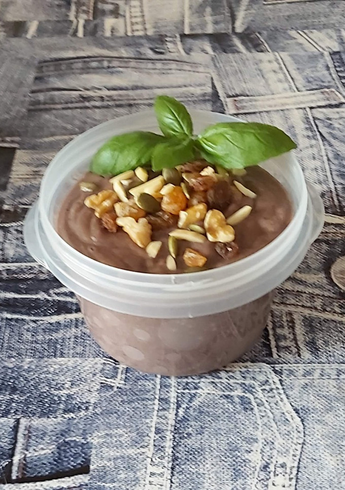 Una foto de Smoothie de mango, plátano y aguacate