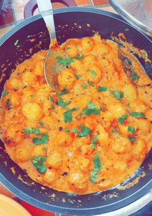 A picture of Dum Aloo.