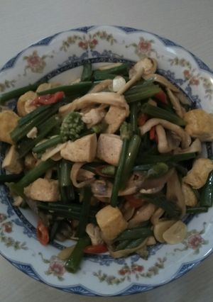 Foto resep Tumis bunga bawang jamur tahu