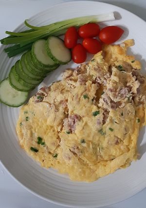 รูปของ "ไข่เจียวหมูส้ม" 🐷🥚🍳 Omelet with Sour Pork