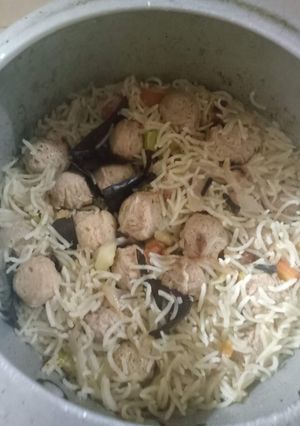 वेज़ पुलाव(veg pulao recipe in hindi) रेसिपी मुख्य फोटो