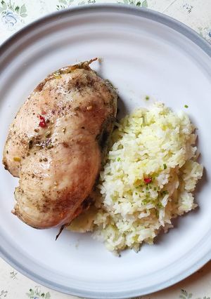 Una foto de Pechuga de Pollo Rellena D'Maravilla