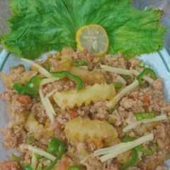 A picture of Chicken karhai qeema.