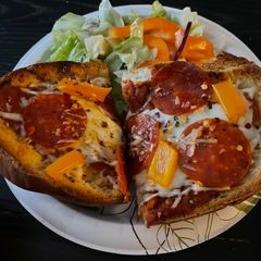A picture of French bread pizza.