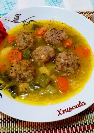 Φωτογραφία της συνταγής Γιουβαρλάκια σούπα με λαχανικά