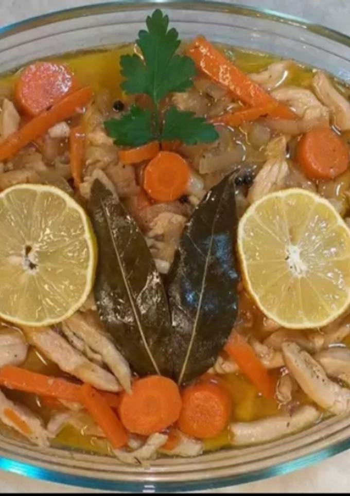Una foto de Escabeche de Pollo