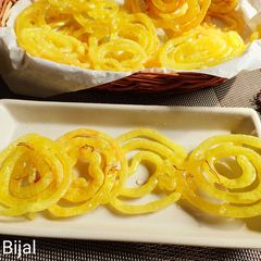 A picture of Kesar jalebi.