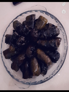 عکسی از دستور دلمه برگ مو