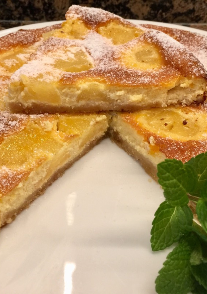 Una foto de Tarta de queso y piña, muy sencilla
