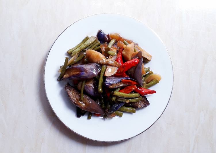 Tumis Terong, Kacang Panjang, dan Bakso