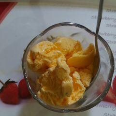 A picture of Mango Ice cream.