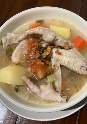 Foto resep Chicken wings and claw soup