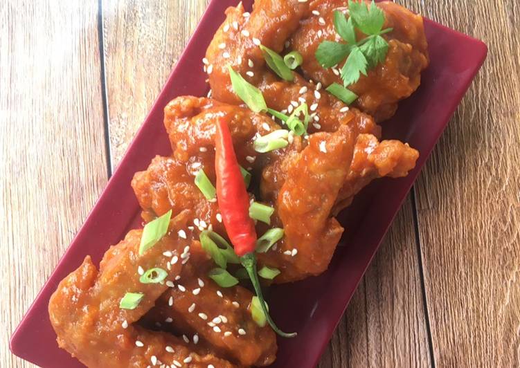 Korean spicy chicken wings ala fe
(Dak Gangjeong)