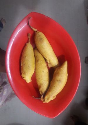 A picture of Mirchi Vada.