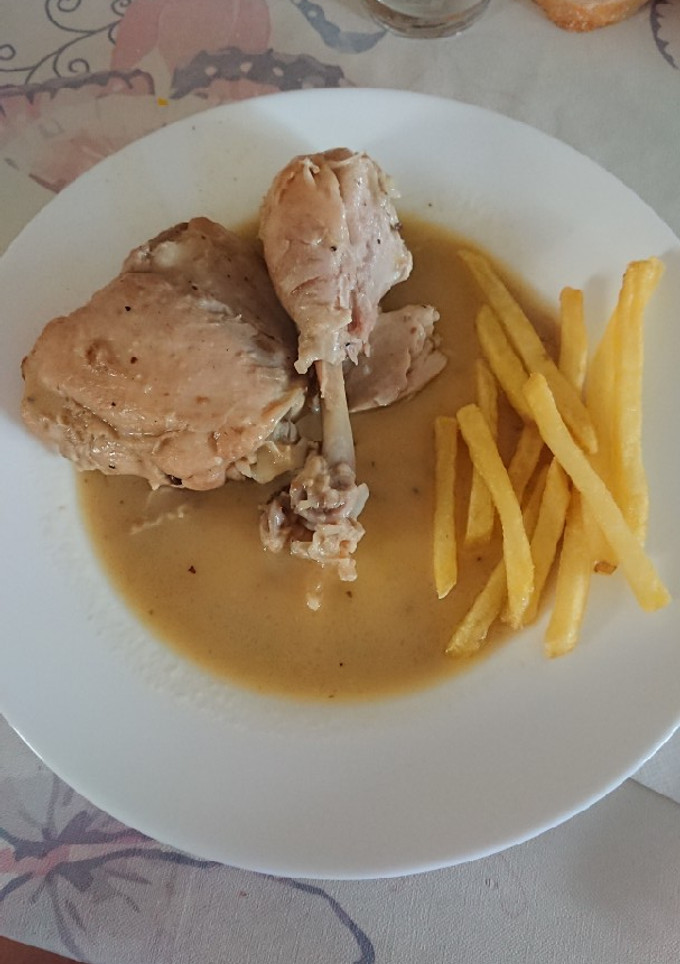 Una foto de Pollo a la salvia