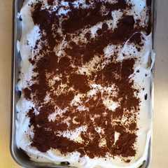 A picture of Tiramisu usor din fulgi de ovaz, miere, mascarpone.