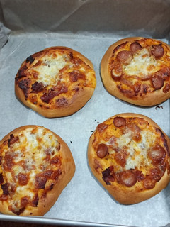 Foto resep Pizza Mini Super Empuk dan Enak