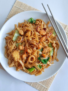 Foto resep 1018. Kwetiau Goreng Seafood