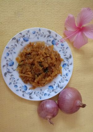 A picture of Onion palya.