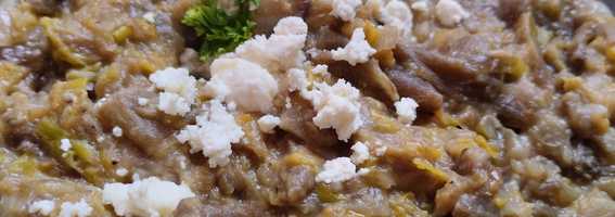 Puré de berenjena ahumada, plátano maduro asado y queso fresco🍆🍌🧀