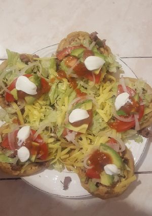 Una foto de Sopes de carne molida