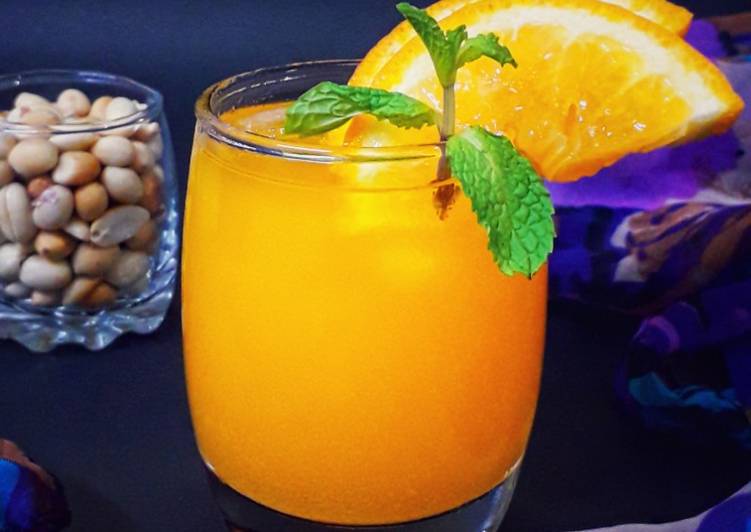 Simple Way to Make Favorite Screwdriver Cocktail