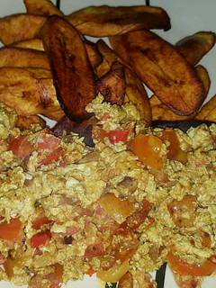 A picture of Fried plantain and egg sauce.