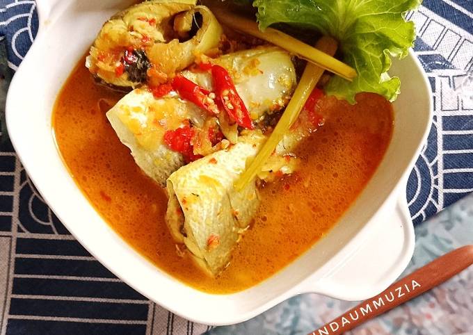 Cara bikin Bau Piapi (Ikan Kuah Khas Mandar) Cara bikin Bau Piapi (Ikan Kuah Khas Mandar)