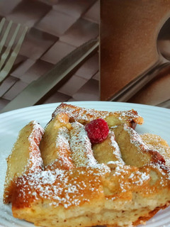 A picture of French Toast Sticks.