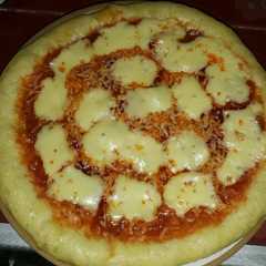 A picture of Pizza super empuk😁.