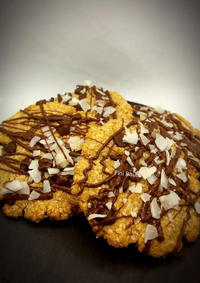 Una foto de Galletas de avena y coco sin leche y sin huevo