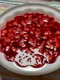 Gelatina de frutilla con frutillas para mis nietas