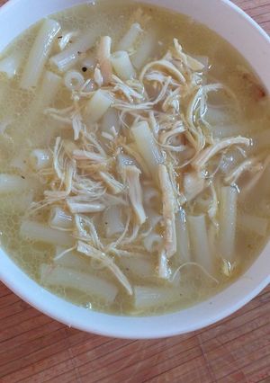 Hình của món Canh nui gà.