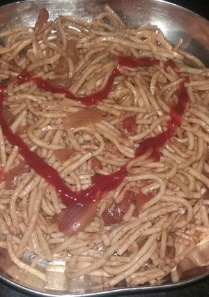 A picture of Chowmein.