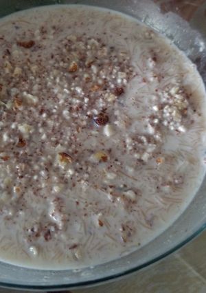 A picture of Sheer khurma.