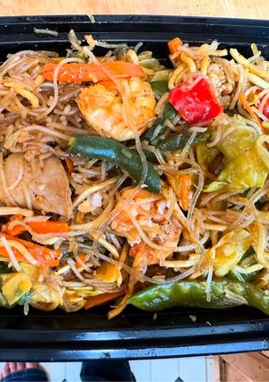 A picture of Chicken & Shrimp Miki Bihon Guisado.