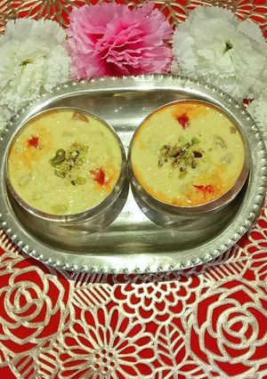 A picture of Kashmiri Apple Kheer Dessert.