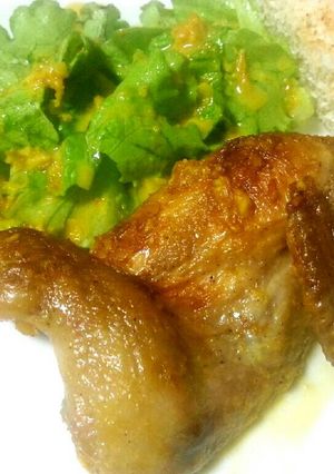Foto principal de Codorniz asada con salsa de vino y bacon