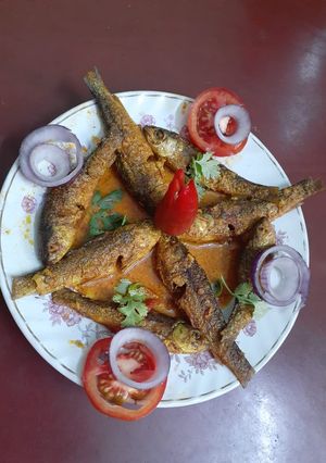 বাটা মাছের ঝাল (baata maacher jhaal recipe in Bengali) রেসিপির প্রধান ছবি