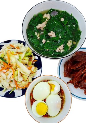 Hình của món Cơm nhà đơn giản.