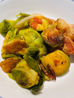A picture of Brussel Sprouts and Bacon.