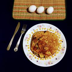 A picture of Broccoli stuffed Omelette.