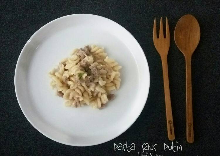 Pasta Saus Putih