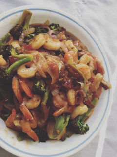 A picture of Shrimps w Broccoli.