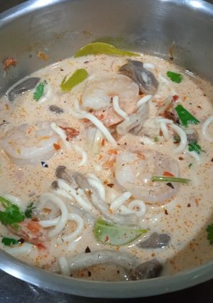 รูปของ ราเมนต้มยำกุ้งน้ำข้นสูตรกะทิสด - คีโต
