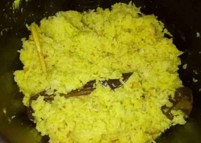 Resep Nasi Kuning Magic Com, Bikin Ngiler