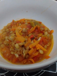 Una foto de Guiso de lentejas vegano superfácil