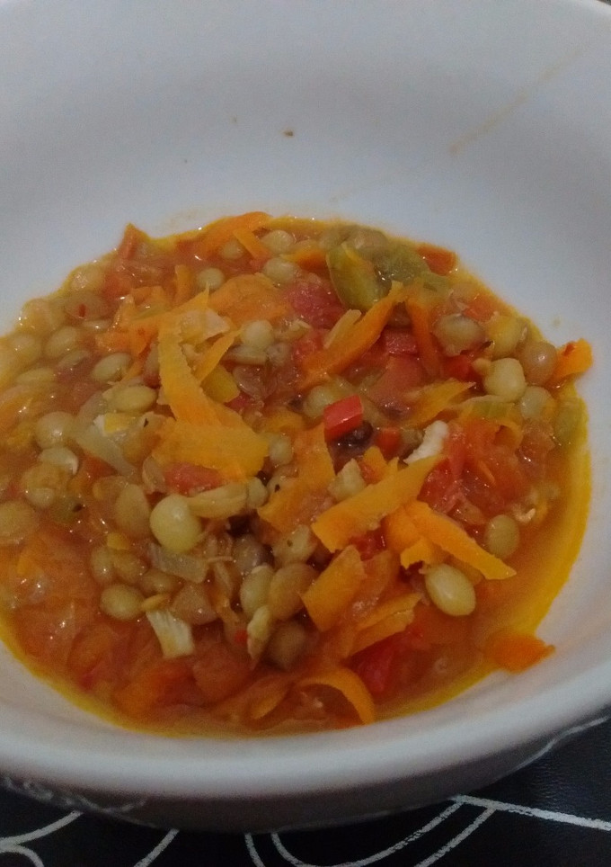 Una foto de Guiso de lentejas vegano superfácil